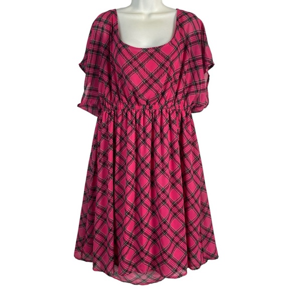 torrid Dresses & Skirts - Torrid Plaid Scoop Neck Dress Size 2